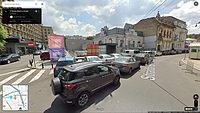 Fotografie de pe Google Maps, cu intrarea auto în parcarea subterană din Piața Amzei, cu acces dinspre strada Biserica Amzei. Fotografie din mai 2023.