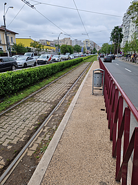 Stația de tramvai Calea Vitan, modernizată, fotografiată pe 25 aprilie 2024.