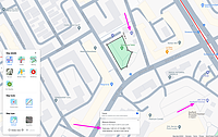 Captură de ecran de pe Google Maps, cu harta zonei în care se află locul de joacă menționat de Piedone. Am marcat cu săgeți roz magazinul Kaufland și benzinăria Petrom (din apropierea locului de joacă), precum și aria locului de joacă, calculată automat de Google Maps Measure.