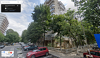 Captură de ecran de pe Google Maps, reprezentând un bloc nereabilitat de pe strada Soldat Ene Modoran intersecție cu strada Dumbrava Nouă. Imagine din iulie 2023.